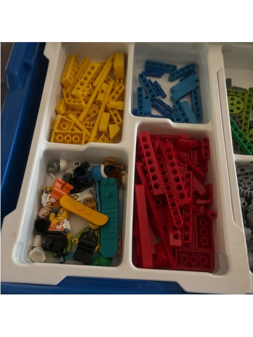 Lego Education Building Set - BricQ#45400 - Picture 6 of 7